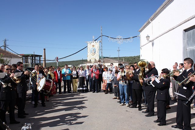 mayos al final de la calle la cruz