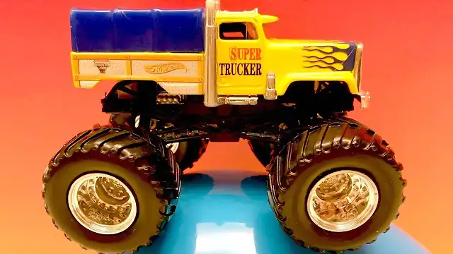 2004b 34 Super Trucker toy