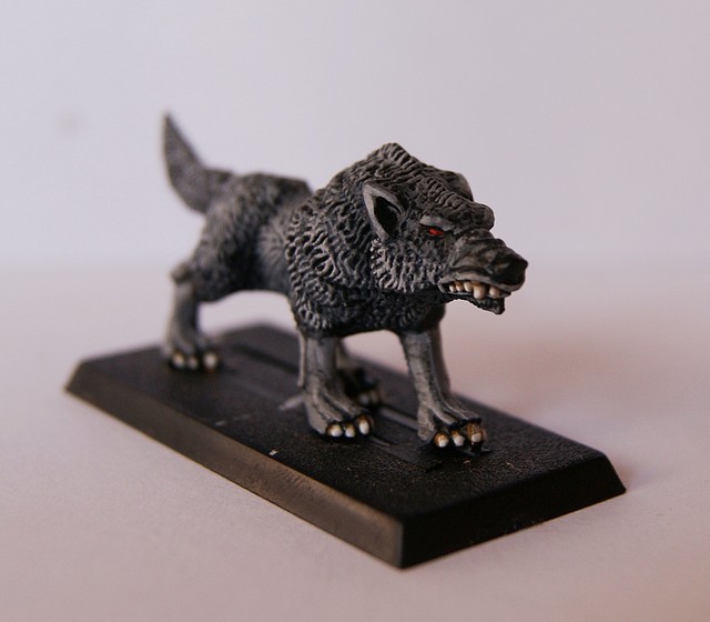 lobo (gris) lateral