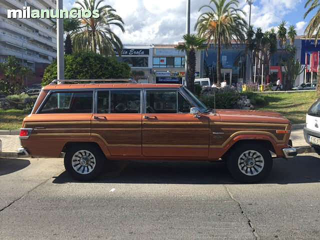 Jeep 1981 Wagoneer in Marbella-Spain 03