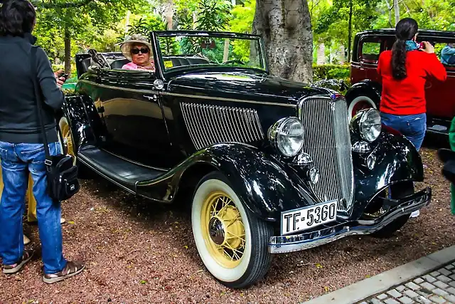 Ford V8 Roadster TF-5360