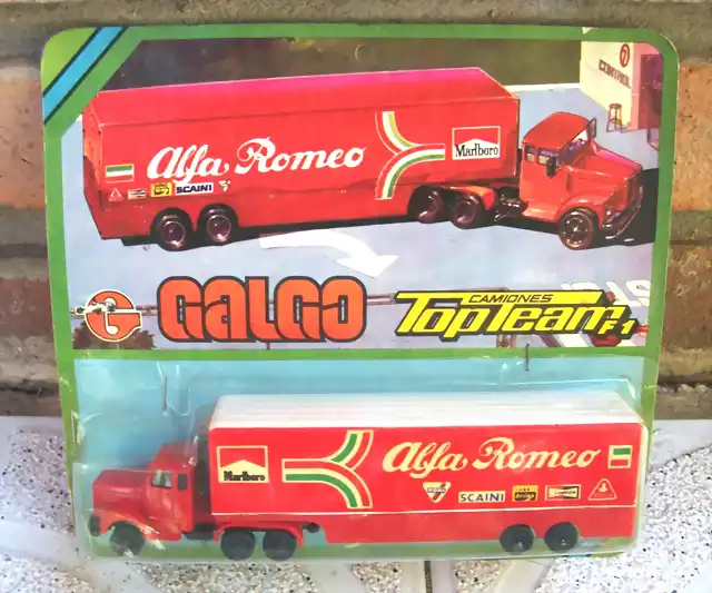 scania chico Alfa Romeo rojo blister