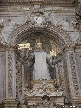 San Juan de Dios (fachada de la Basilica de su nombre en Granada)