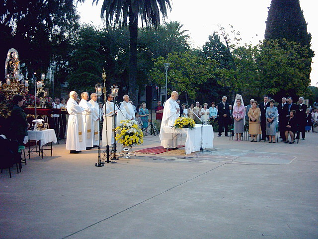 Sacerdotes homenajeados en la Misa V.del Rosario-Riotinto.Fot.J.Ch.Q.jpg (1)