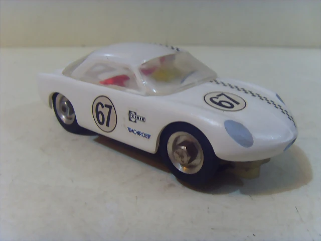 carrinho-autorama-estrela-interlagos-berlineta-willys-branca-364001-MLB20266197109_032015-F carrinho-autorama-estrela-interlagos-berlineta-willys-branca-364001-MLB20266197109_032015-F