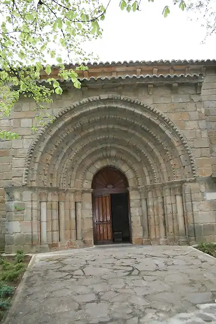 PALENCIA,PORTADA IGLESIA ROMANICA DE SAN JUAN BAUTISTA,PORTADA