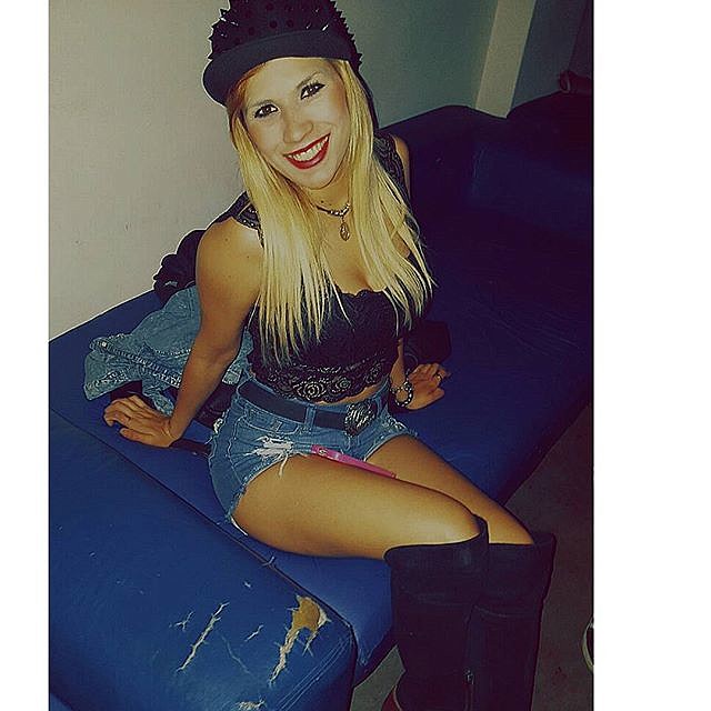 lucianapalumbo_2015-11-16_21-18-20 lucianapalumbo_2015-11-16_21-18-20