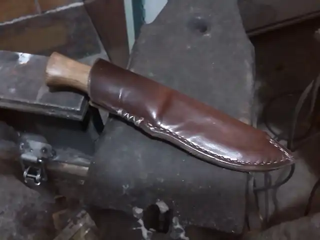 CUCHILLO DE CAZA PEQUE?O 001