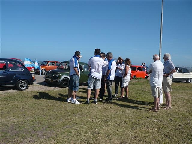 P1130893 (Small) P1130893 (Small)