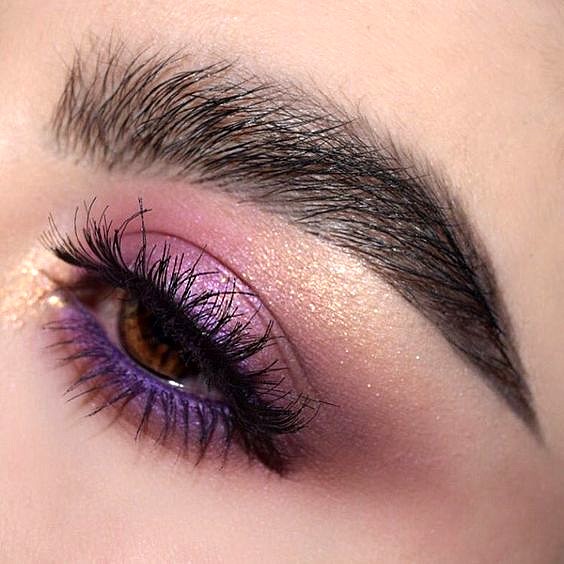 Tendencia y Estilo Peanut butter & jelly, un pelo de Mermelada con Cacahuete en Sombra de ojo Tendencia y Estilo Peanut butter & jelly, un pelo de Mermelada con Cacahuete en Sombra de ojo