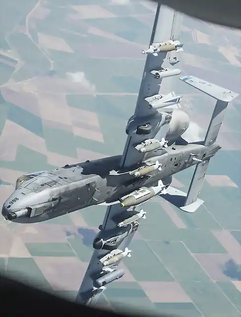 A-10-departing-tanker