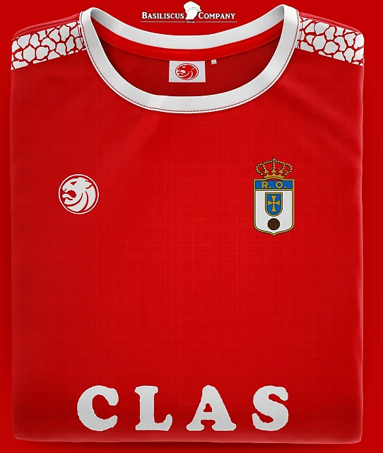 camiseta doblada etiqueta camiseta doblada etiqueta