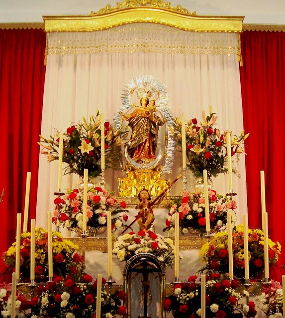 02-V. Rosario en Altar-Fot.J.Ch.Q. 19.09.10