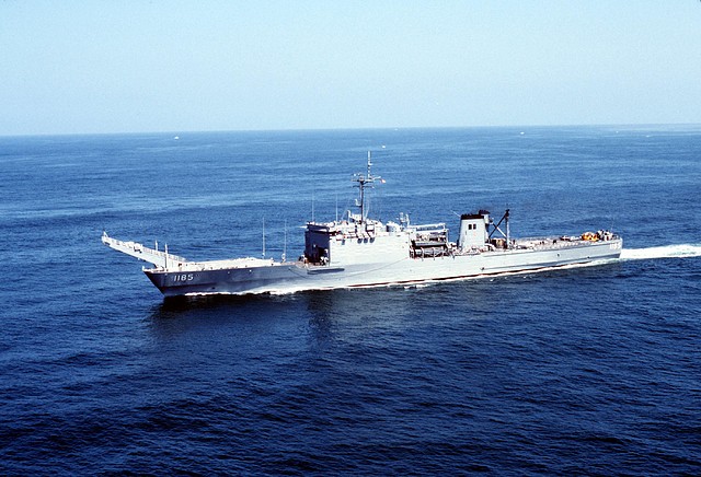 LST-1185 USS Schenectady, foto 07