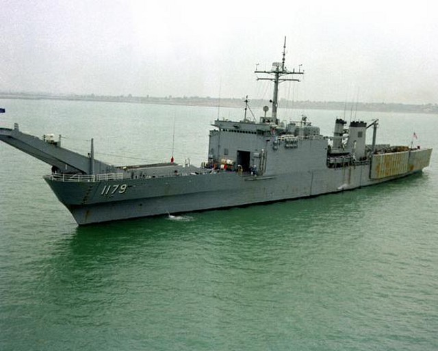 LST-1179 USS Newport, foto 03