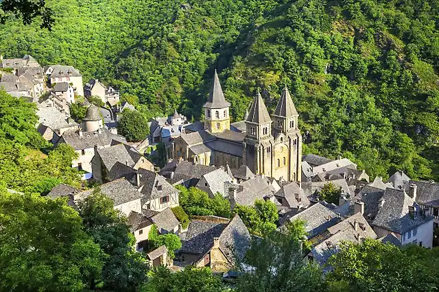 conques-francia-los-pueblos-mas-bonitos-de-europa-phalbm24587254_w660