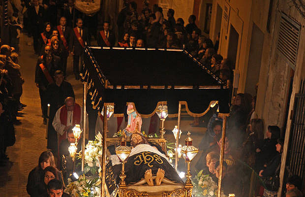 CRISTO DE LA CAMA