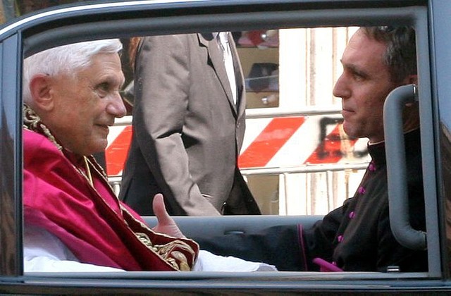 benedictoxvi036