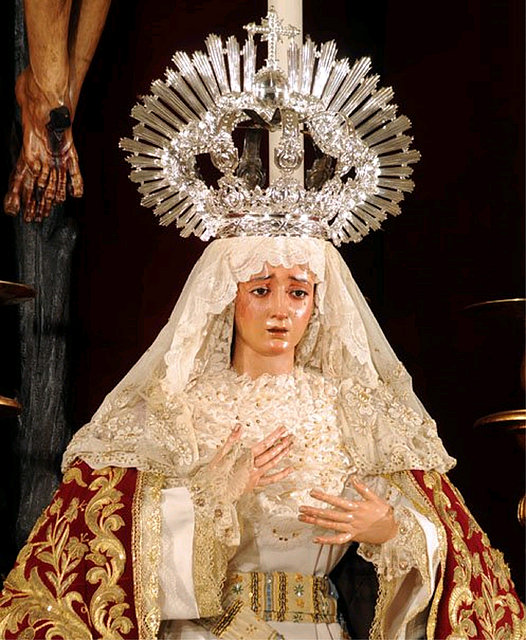 V. Montserrat con mantilla