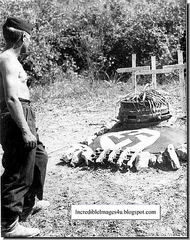 Tumba Alemana con torreta german-soldier-russia-ww2-grave