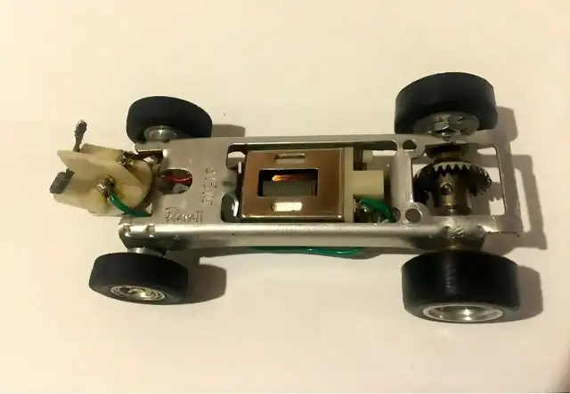 R-81516 CHASSIS 1