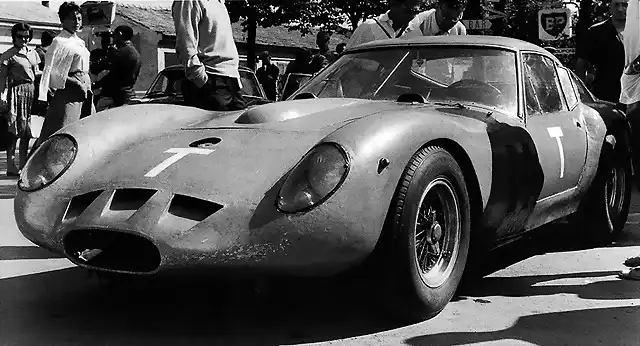 FERRARI-250-GTO-5526_7