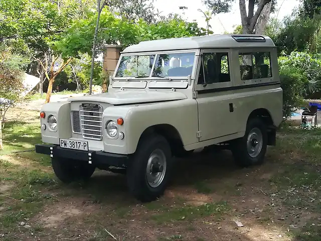 landRover Santana III