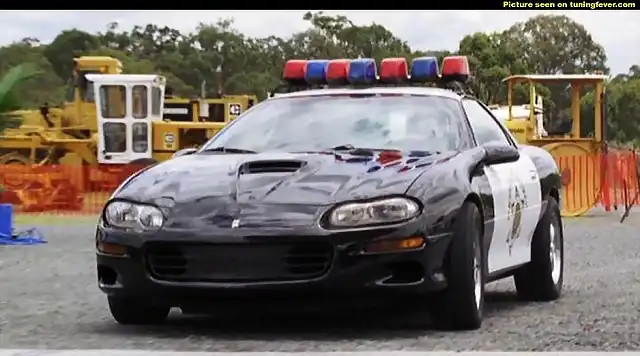 pics-max-14974-321686-1998-chevrolet-camaro-police-car