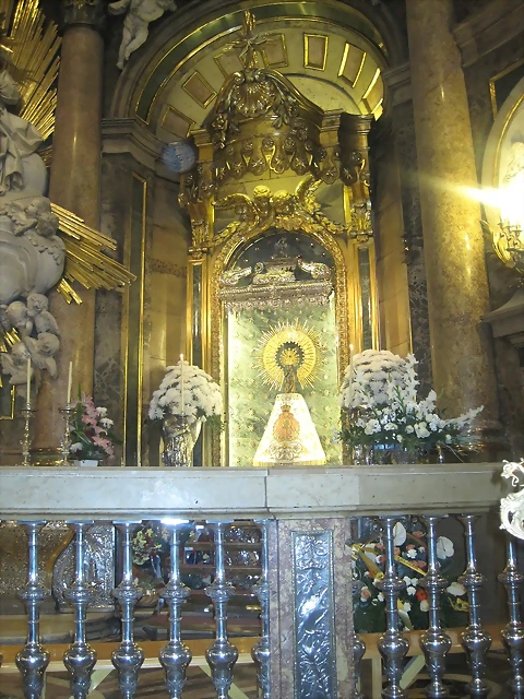 virgen en su camarin virgen en su camarin