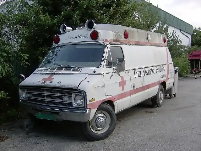 Dodge Maxivan Ambulancia cerca de Celanova, Ourense 01