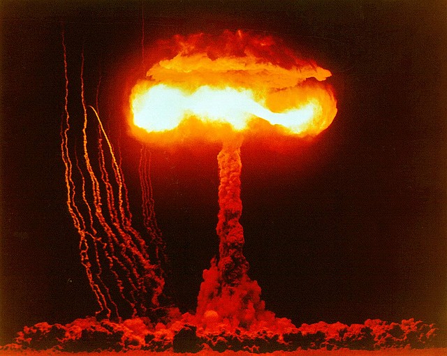 bomba-atomica1 bomba-atomica1