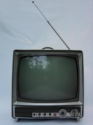 tv-vintage-portatil-228821