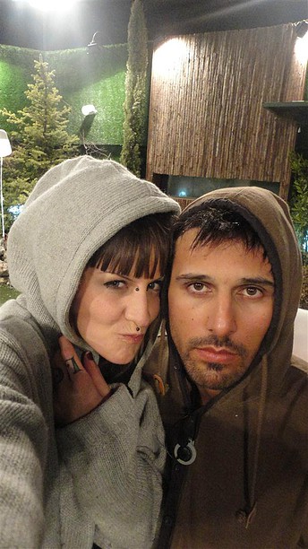 Ariadna y Hugo en el jard?n 18-2 Ariadna y Hugo en el jard?n 18-2