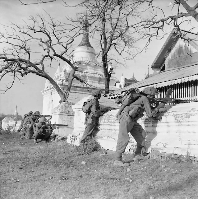 Indian_troops_among_pagodas_on_Mandalay