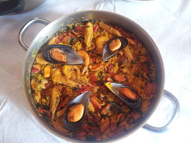 Paella de mejillones