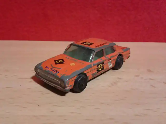 18 Ford Falcon Carrera n?6 naranja (serie 10)