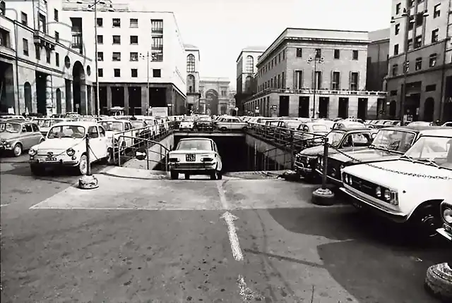 Mailand - Tiefgarage auf der Piazza Diaz, 1970