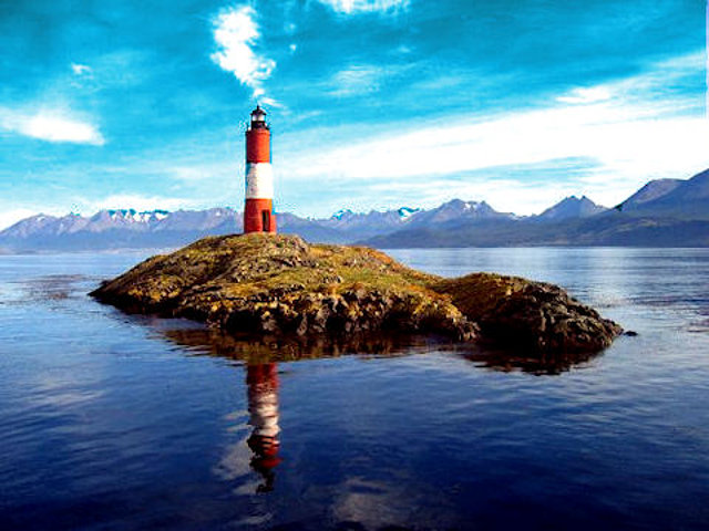 Faro Les Eclaireurs, en Ushuaia, Tierra del Fuego Faro Les Eclaireurs, en Ushuaia, Tierra del Fuego