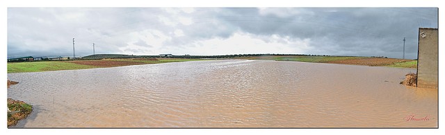 094-AFVA- .... Y DE TANTO LLOVER... TENEMOS UN LAGO EN EL LLANO DE LA VIA