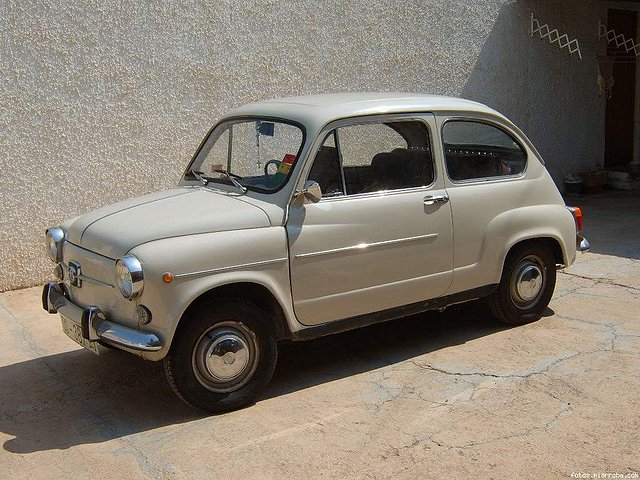 SEAT 600-E Foto 2