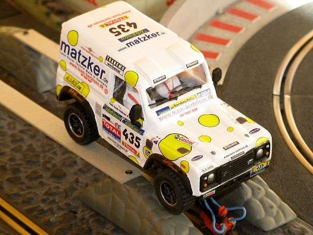 raid-2005-barcelona dakar-435-land rover defender 90-2636