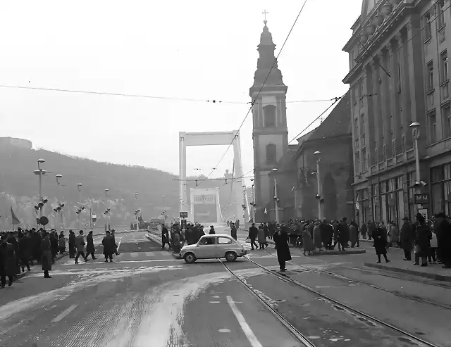 Ungarn - Budapest - Freie Presse Stra?e mit Blick auf die Elisabethbr?cke, 1964