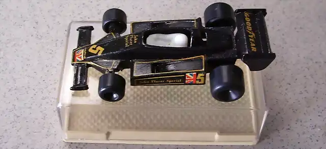 Lotus 79-01