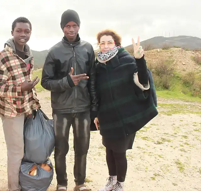 MUNDO UNICO y Asoc. Marroqui ayuda a inmigrantes subsaharaianos-febrero 2015 2015.jpg (50)