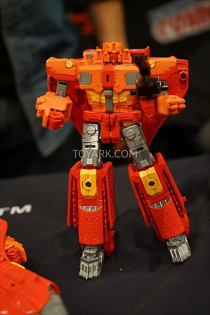 NYCC2015-Hasbro-Sentinel-Prime-010 NYCC2015-Hasbro-Sentinel-Prime-010