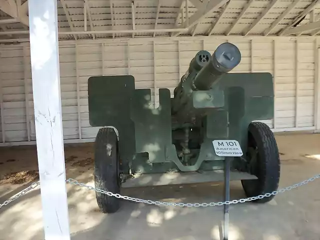 M 101 105mm Howitzer