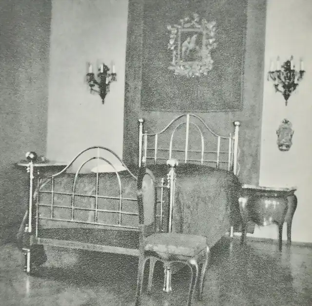 papal bedroom at castel gandolfo