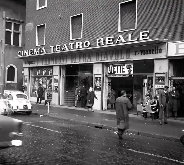 Rom - Piazza Sonnino,Cinema Reale, 1962