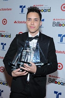 Premios-Billboard-1-315x474