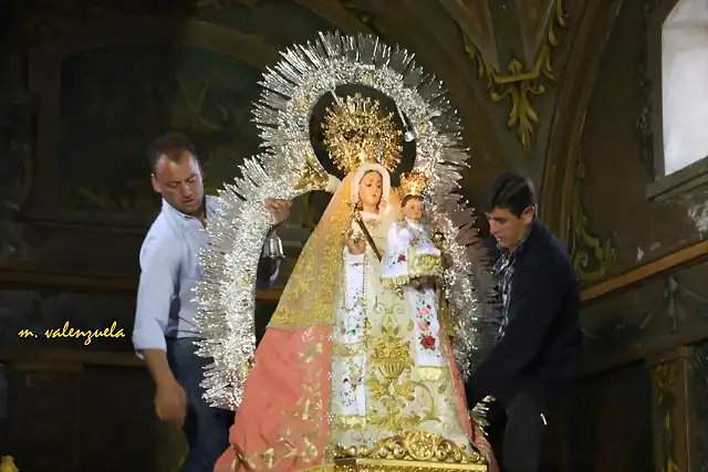 011, bajando a la virgen, marca